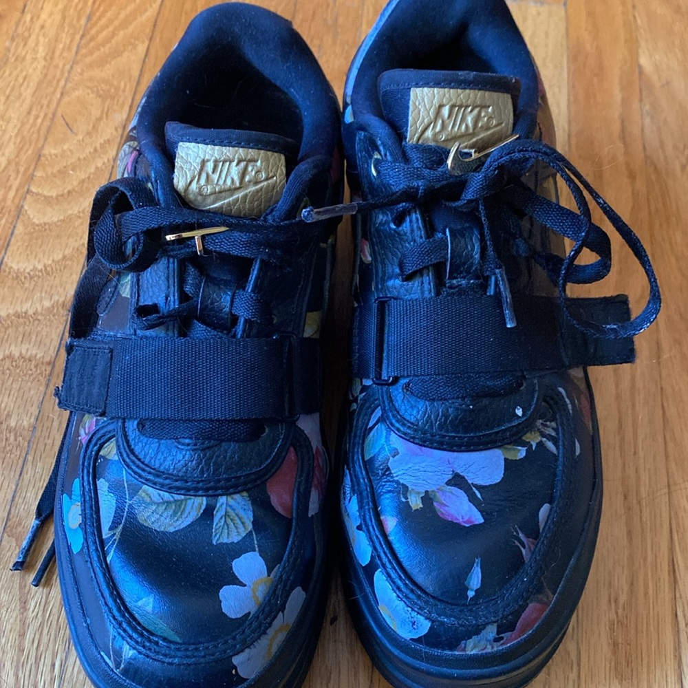 Nike vandal 2k LX Floral limited edition  size 8